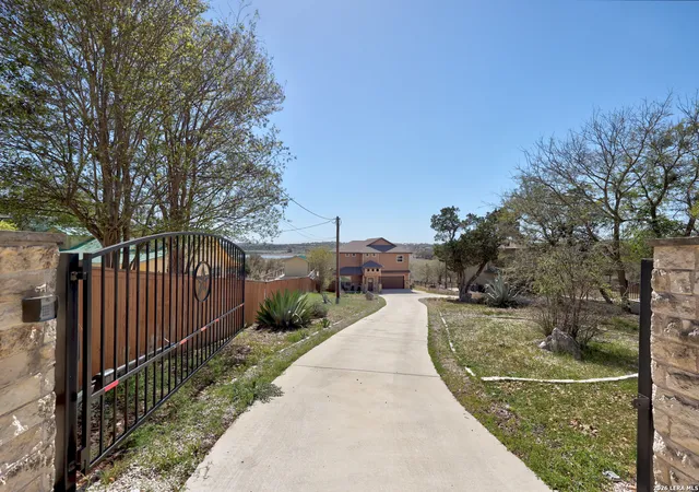 Photo 2 of Single family home for sale at 1748 Lakeshore Dr, Canyon Lake, TX 78133 | MLS# 1991716 | Listing updated on 2026-09-02