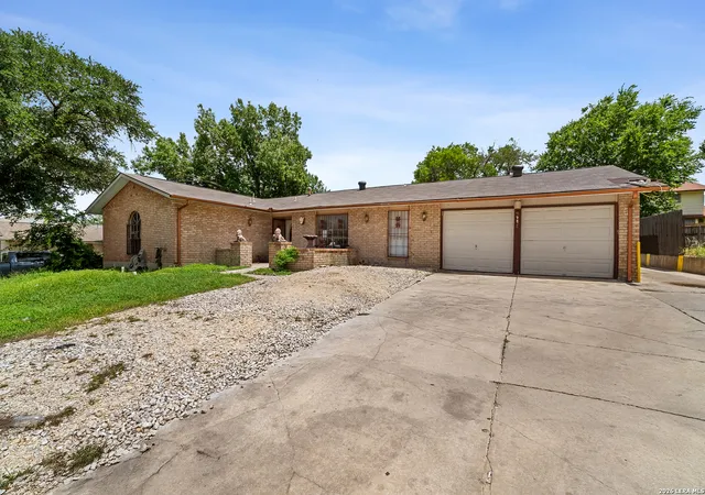 Photo 1 of Single family home for sale at 9718 Caney Creek Dr, San Antonio, TX 78245 | MLS# 1991773 | Listing updated on 2026-09-18