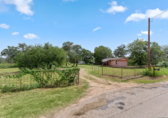 Homes for sale in Somerset, TX | 650 Patton Rd, Somerset, TX 78069 | MLS# 1991813