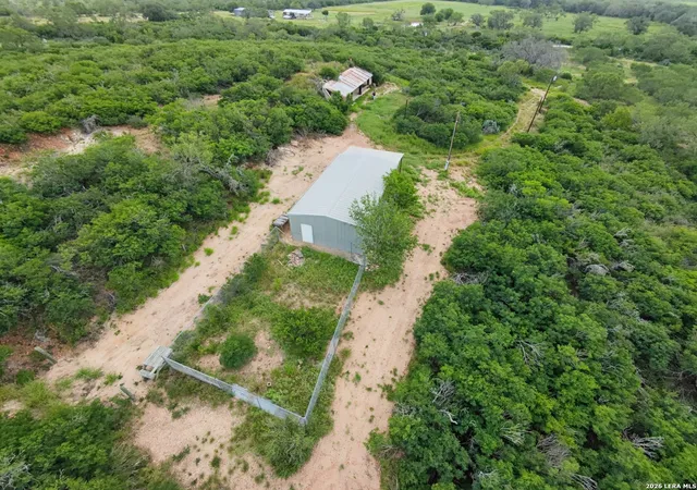 4th image of 8711 County Road 1301, Moore, TX 78057 | MLS# 1991837