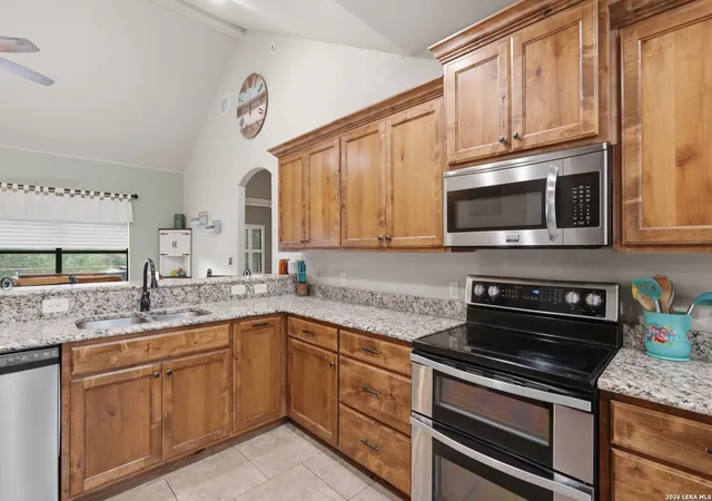 5th image of 204 Bogi Street, Canyon Lake, TX 78133 | MLS# 1991842