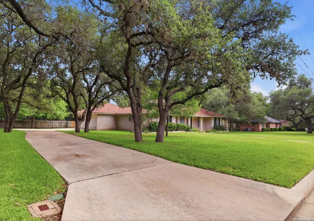 Photo 2 of Sale Pending at 224 Sagecrest Dr, San Antonio, TX 78232 | MLS# 1991849 | Listing updated on 2026-08-10