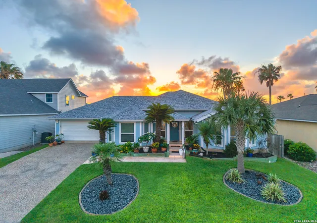 Photo 2 of Single family home for sale at 126 Sea View Dr, Aransas Pass, TX 78336 | MLS# 1991850 | Listing updated on 2026-08-17