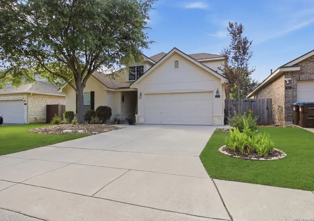 Photo 2 of Sale Pending at 8510 Grapevine Pass, San Antonio, TX 78255 | MLS# 1991863 | Listing updated on 2026-08-31