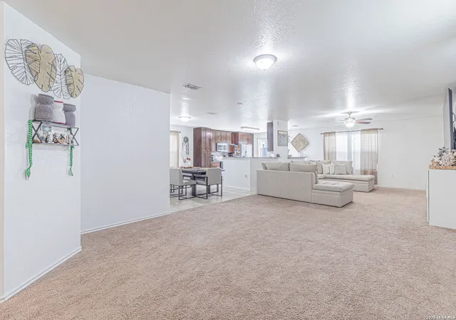 Photo 4 of Single family home for sale at 7419 Monets Gdn, San Antonio, TX 78218 | MLS# 1991864 | Listing updated on 2026-09-11