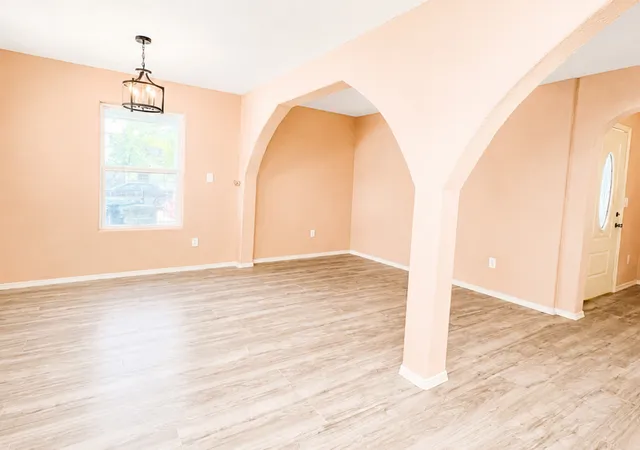 5th image of 839 Jean St, San Antonio, TX 78207 | MLS# 1991870