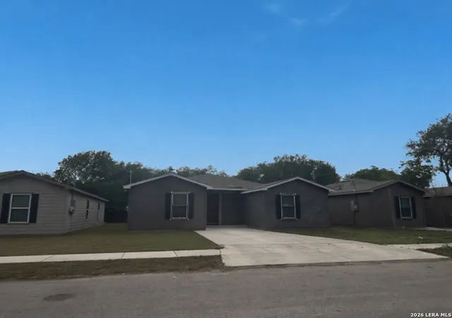 Photo 1 of Multi family home for sale at 831 Escalon Ave, San Antonio, TX 78221 | MLS# 1991894 | Listing updated on 2026-07-19