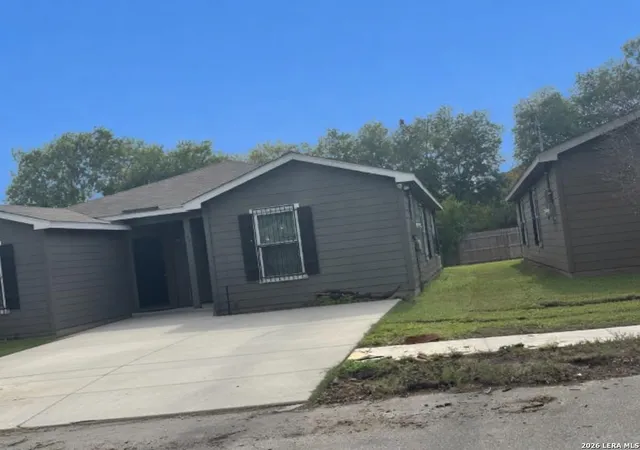 Photo 2 of Multi family home for sale at 831 Escalon Ave, San Antonio, TX 78221 | MLS# 1991894 | Listing updated on 2026-07-19