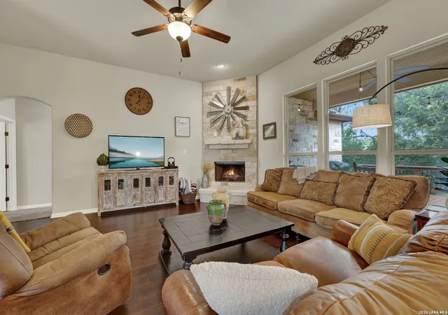 Photo 4 of Sale Pending at 1937 Hunters Cv, New Braunfels, TX 78132 | MLS# 1991899 | Listing updated on 2026-09-19