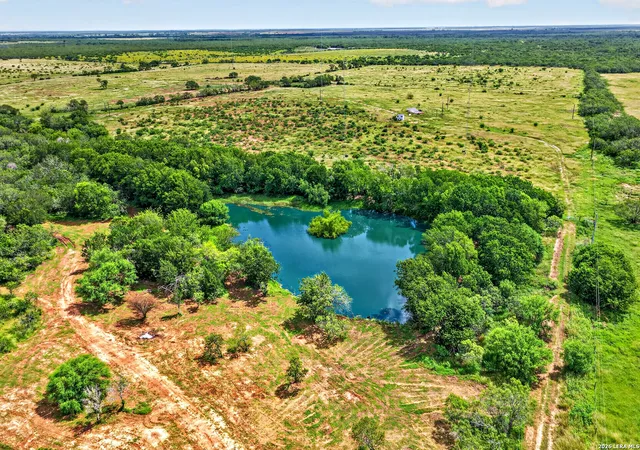 Photo 4 of House for sale at 622 County Road 460, Stockdale, TX 78160 | MLS# 1991914 | Listing updated on 2026-08-31