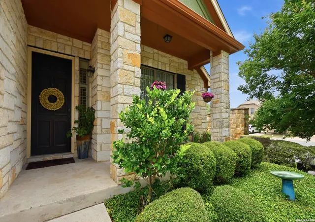 3rd image of 114 Drury Ln, Austin, TX 78737 | MLS# 1991918