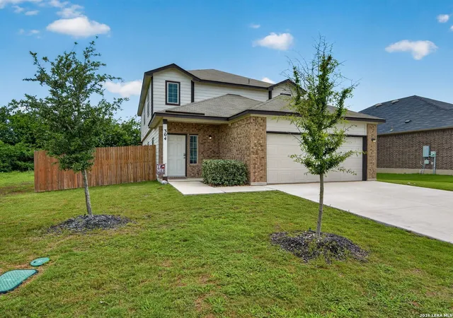 Homes for sale in Cibolo, TX | 304 Saddle Dawn, Cibolo, TX 78108 | MLS# 1991919