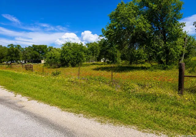 4th image of 68749 E County Road 6871, Natalia, TX 78059 | MLS# 1991924