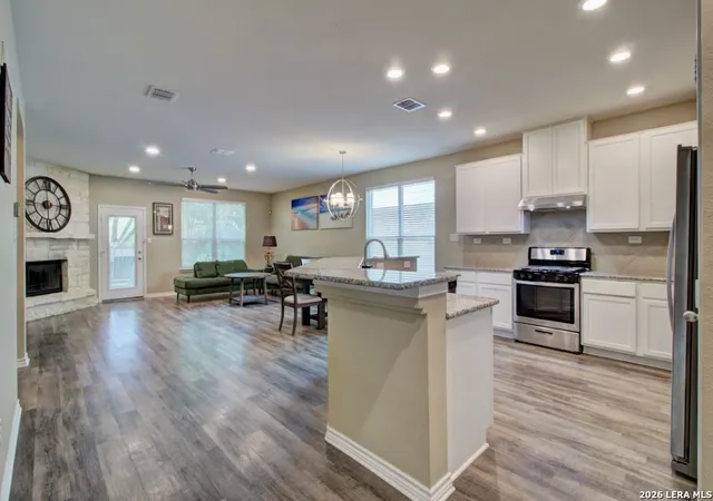 Homes for sale in Helotes, TX | 11211 Hill Top Loop, Helotes, TX 78023 | MLS# 1991946