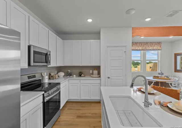 Photo 4 of Single family home for sale at 6919 Comanche Cave, San Antonio, TX 78247 | MLS# 1991948 | Listing updated on 2026-09-18