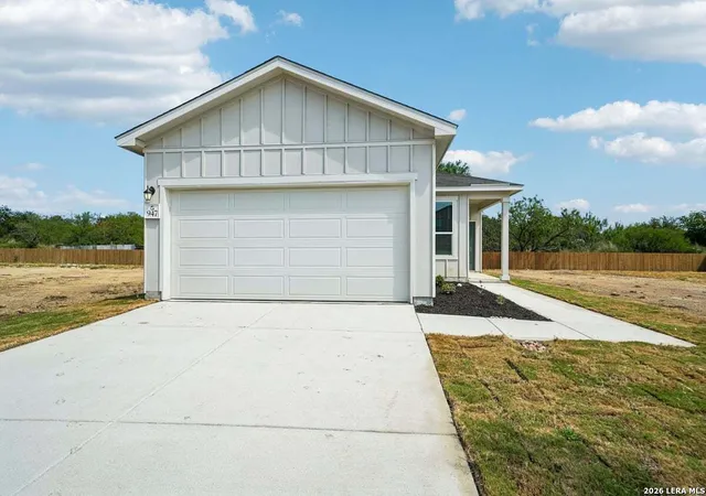Photo 1 of Single family home for sale at 947 Bull Boat Ln, San Antonio, TX 78221 | MLS# 1991968 | Listing updated on 2026-09-18