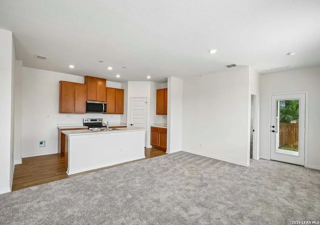 Photo 4 of Single family home for sale at 947 Bull Boat Ln, San Antonio, TX 78221 | MLS# 1991968 | Listing updated on 2026-09-18