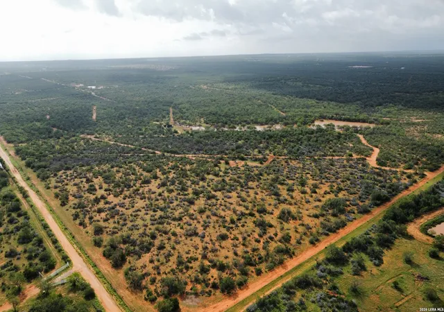 Land for sale at 1365 Ranch Road 6252B, Laredo, TX 78045 | MLS# 1991971