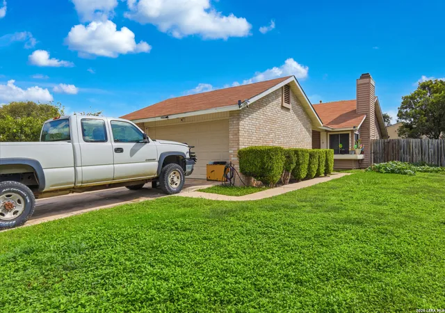 Photo 3 of Sale Pending at 9609 Little Bnd, San Antonio, TX 78250 | MLS# 1992046 | Listing updated on 2026-08-26