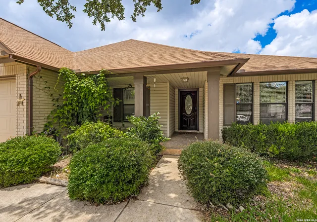 Photo 3 of Sale Pending at 1919 Rialto Way, San Antonio, TX 78230 | MLS# 1992085 | Listing updated on 2026-08-08