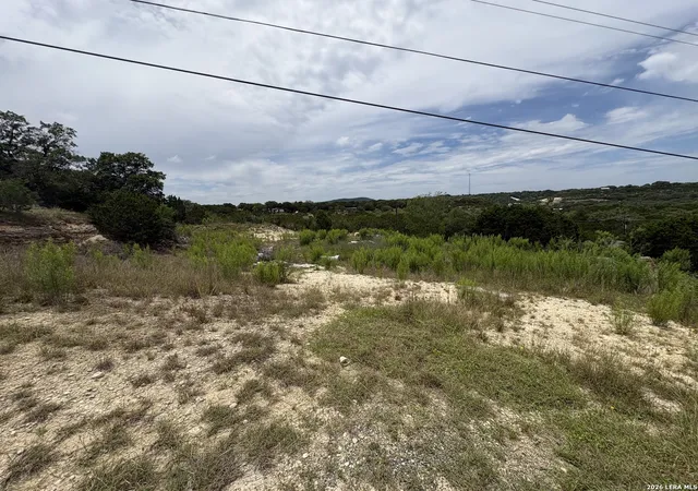 2nd image of 391 Iroquois Trl, Bandera, TX 78003 | MLS# 1992131