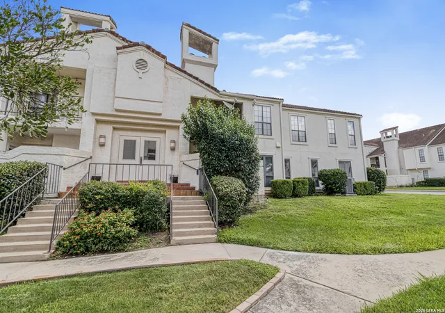 2nd image of 2255 Thousand Oaks Dr, San Antonio, TX 78232