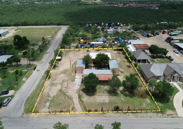 2nd image of 418 County Road 227, Eagle Pass, TX 78852 | MLS# 1992204