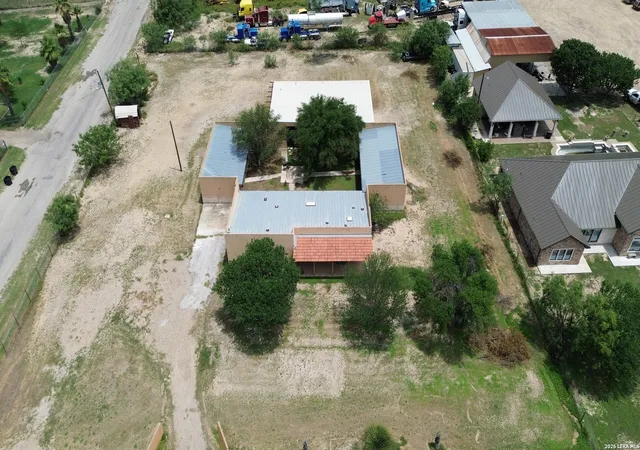 5th image of 418 County Road 227, Eagle Pass, TX 78852 | MLS# 1992204