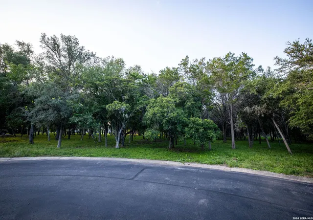 2nd image of 19514 Windswept Cv, San Antonio, TX 78266 | MLS# 1992222