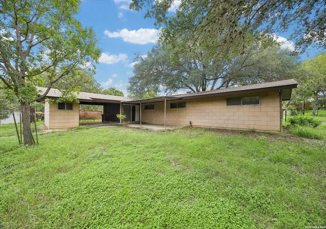 Photo 3 of Sale Pending at 6647 Stonykirk Rd, San Antonio, TX 78240 | MLS# 1992233 | Listing updated on 2026-07-31