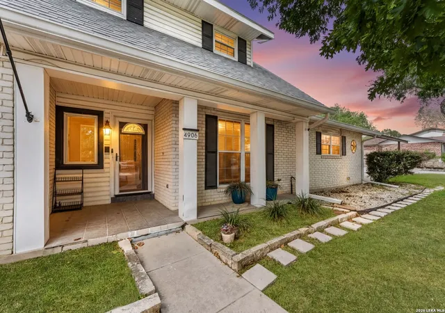 Photo 2 of Sale Pending at 4906 El Gusto, San Antonio, TX 78233 | MLS# 1992294 | Listing updated on 2026-08-19