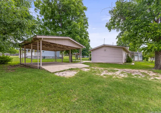 4th image of 212 Bluebonnet St, Burnet, TX 78611 | MLS# 1992318