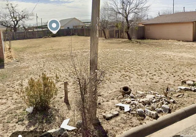 Photo 3 of Sale Pending at 417 W Ave X, San Angelo, TX 76903 | MLS# 1992360 | Listing updated on 2026-08-12