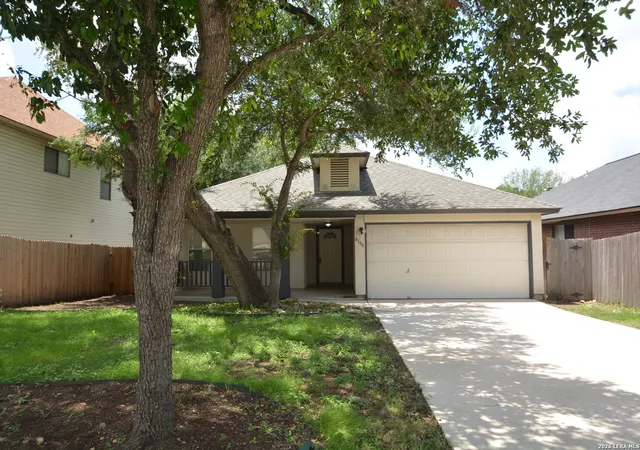 Single family home for sale at 6150 Border Trail Dr, San Antonio, TX 78240 | MLS# 1992387