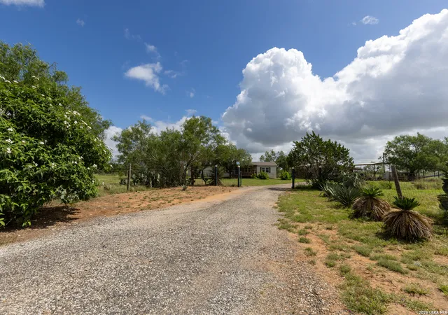 Photo 3 of Single family home for sale at 4780 County Road 307, Jourdanton, TX 78026 | MLS# 1992401 | Listing updated on 2026-08-14