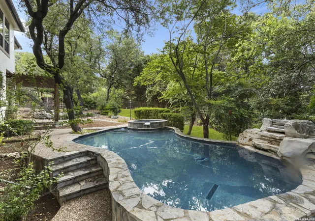 Homes for sale in San Antonio, TX | 20 Arnold Palmer, San Antonio, TX 78257 | MLS# 1992424