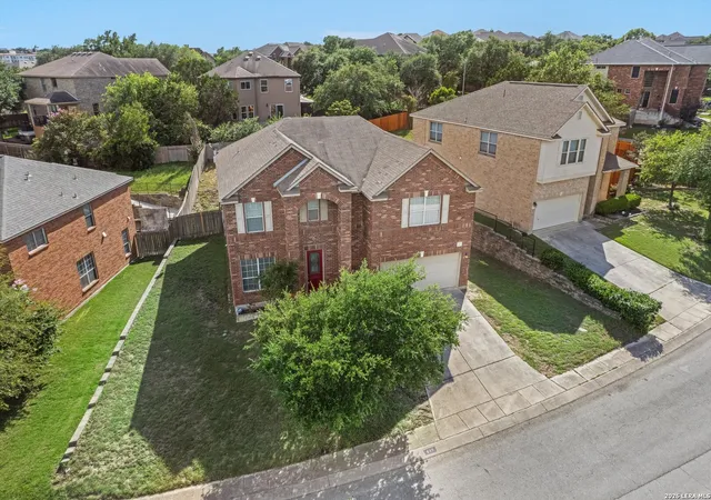 3rd image of 607 Mesa Loop, San Antonio, TX 78258 | MLS# 1992428