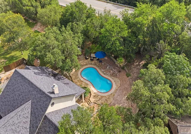 Photo 4 of Single family home for sale at 9619 Aster Cir, San Antonio, TX 78266 | MLS# 1992434 | Listing updated on 2026-07-25