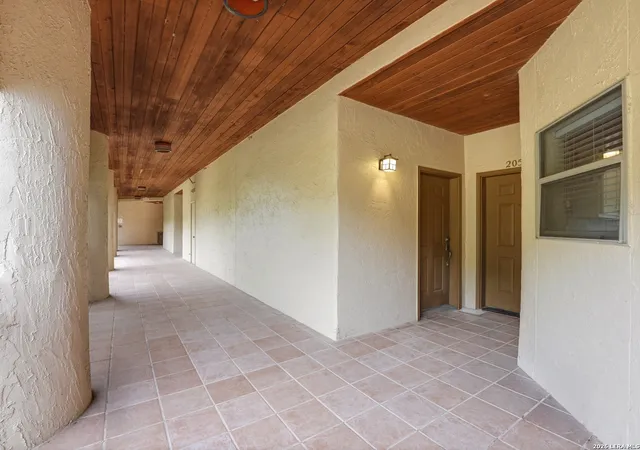Homes for sale in Boerne, TX | 20 Tapatio Dr E, Boerne, TX 78006