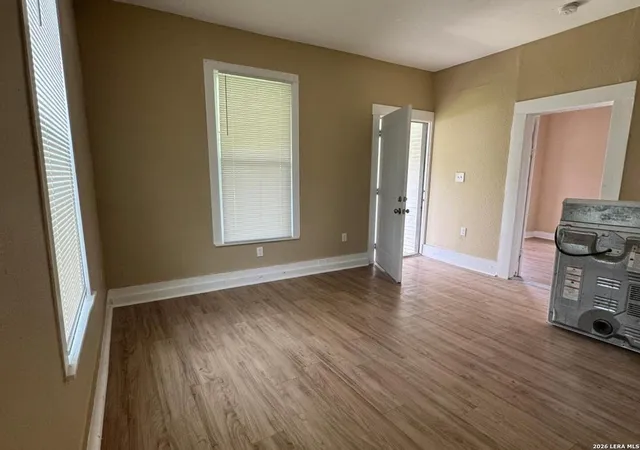 Homes for sale in San Antonio, TX | 326 Stonewall St, San Antonio, TX 78214 | MLS# 1992490