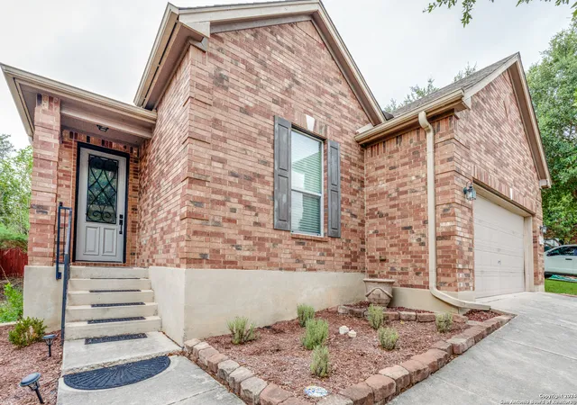 Homes for sale in San Antonio, TX | 6706 Alpine Crst, San Antonio, TX 78233 | MLS# 1992498
