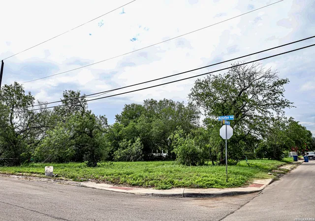 4th image of 2406 Barney Ave, San Antonio, TX 78237 | MLS# 1992500