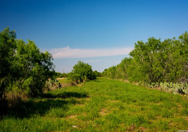 Photo 3 of House for sale at 18000 Fm 791, Campbellton, TX 78008 | MLS# 1992522 | Listing updated on 2026-06-27