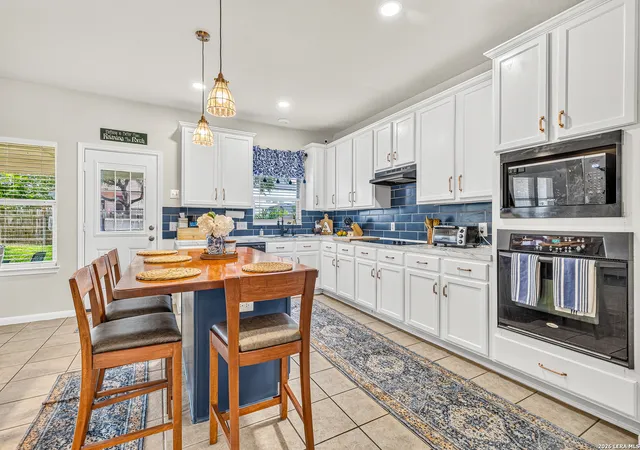 Photo 3 of Single family home for sale at 1114 Birdie Cv, San Antonio, TX 78221 | MLS# 1992528 | Listing updated on 2026-08-28