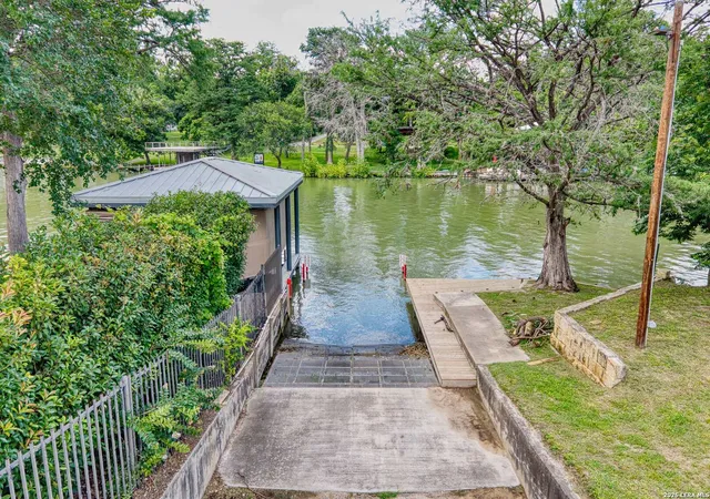 28th image of 207 Woodlake Dr, Mc Queeney, TX 78123 | MLS# 1992534