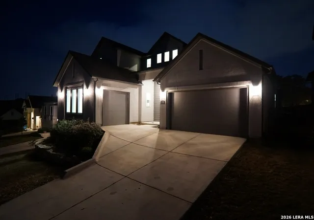 Photo 4 of Sale Pending at 2710 Creekside View, San Antonio, TX 78230 | MLS# 1992536 | Listing updated on 2026-09-03