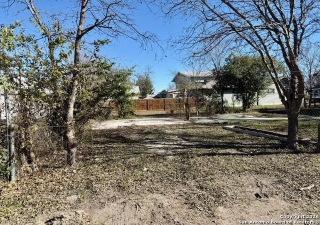 2nd image of 106 Gibson, San Antonio, TX 78202 | MLS# 1992558