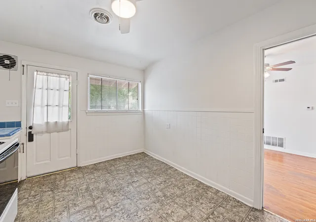 43rd image of 417 W Gramercy Pl, San Antonio, TX 78212 | MLS# 1992559