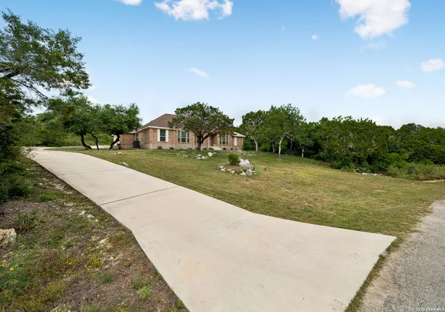 4th image of 1544 County Road 2801 E, Mico, TX 78056 | MLS# 1992570