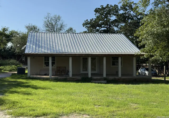2nd image of 21825 Priest Rd, Elmendorf, TX 78112 | MLS# 1992571